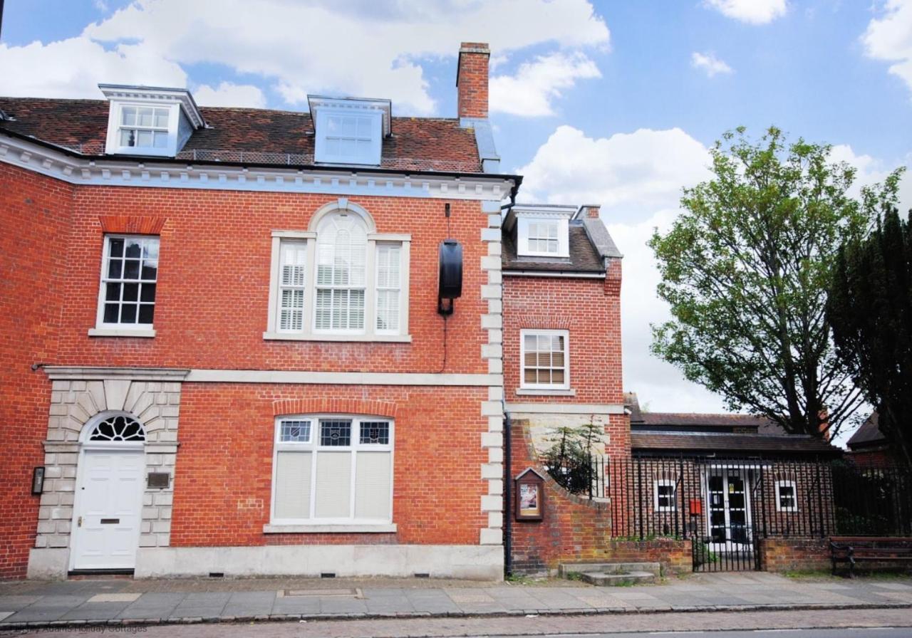 4 The Clockhouse , Midhurst Bagian luar foto