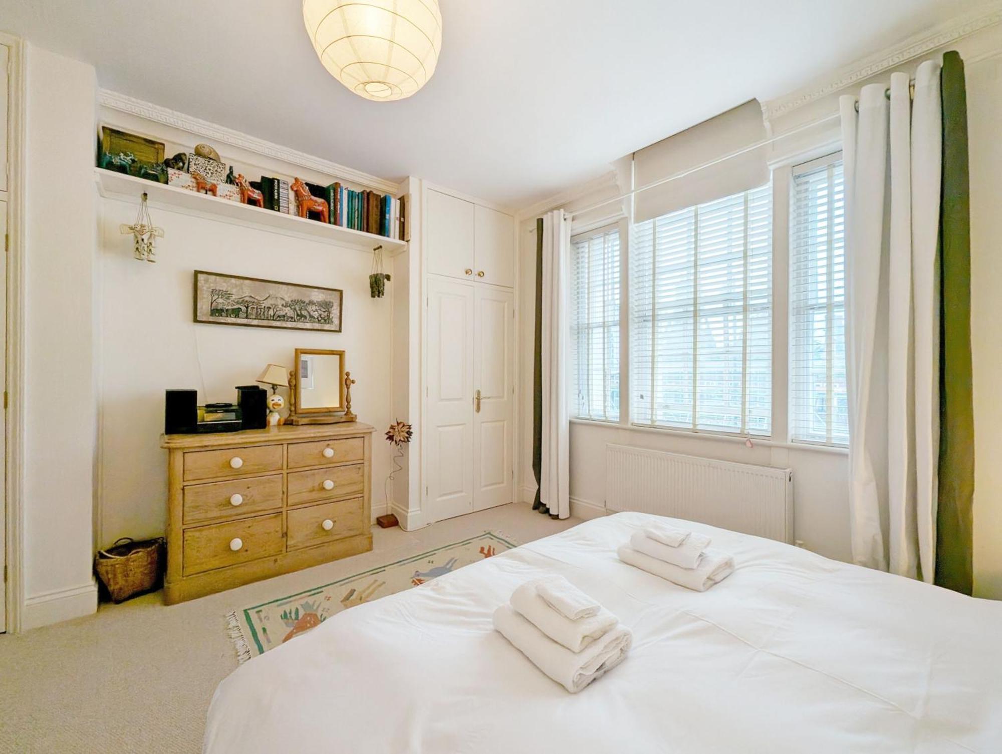 4 The Clockhouse , Midhurst Bagian luar foto