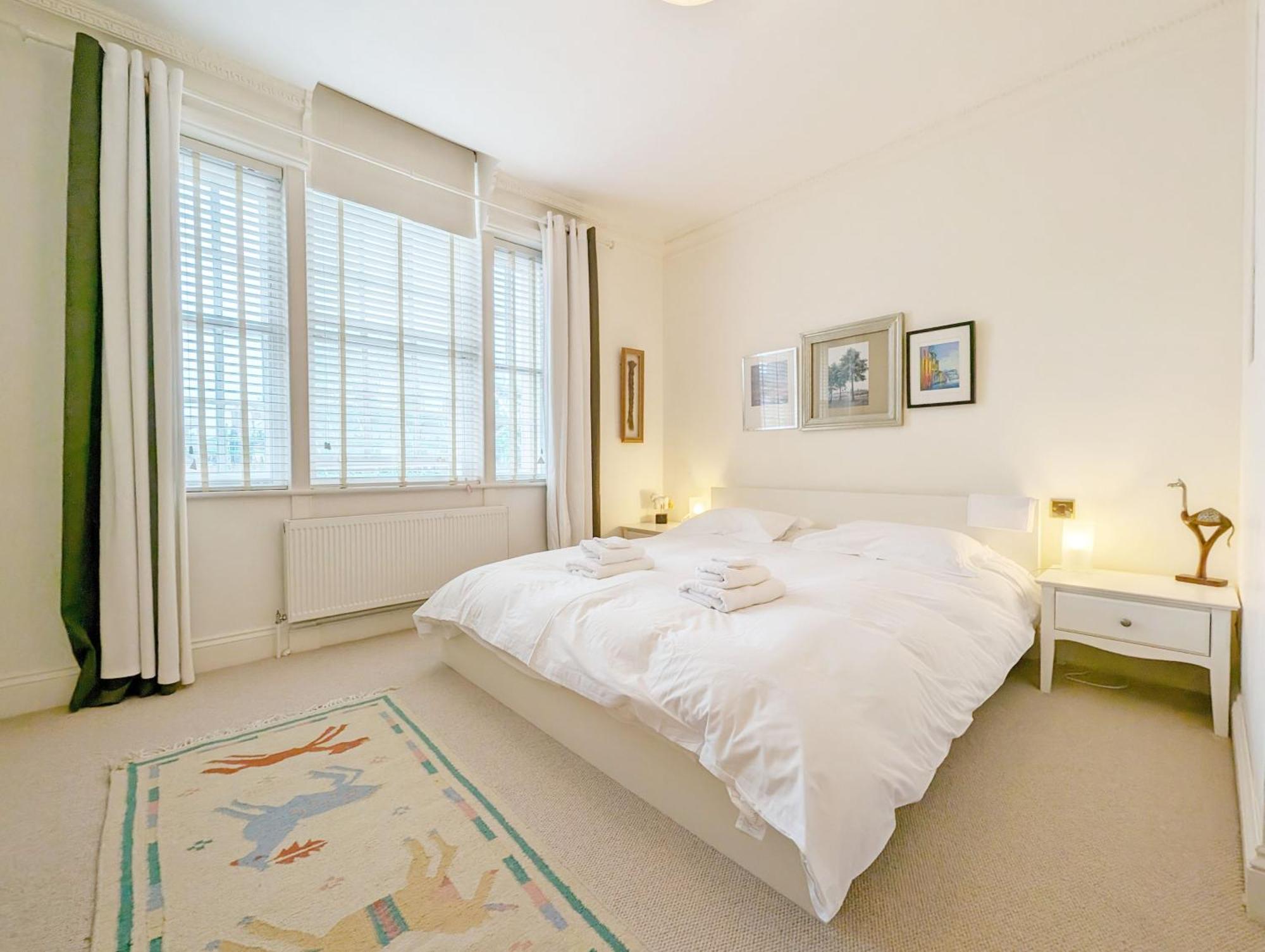 4 The Clockhouse , Midhurst Bagian luar foto